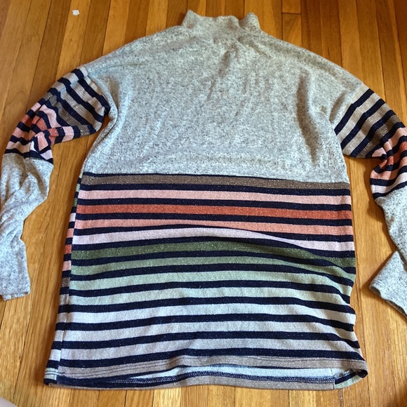 NWT Reborn J 3/4 zip - Picture 5 of 5